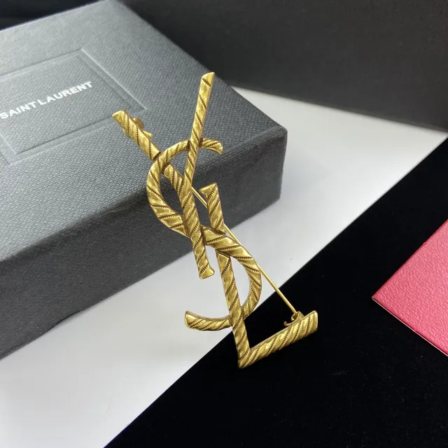 Saint Laurent Monograma Cordoa torcida Tom dourado Broche 5