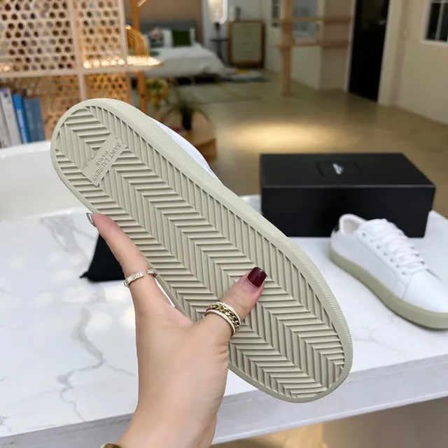 Saint Laurent SL/10 Tênis Lifestyle Branco Bordado 2