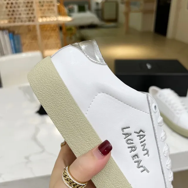 Saint Laurent SL/10 Tênis Lifestyle Branco Bordado 4