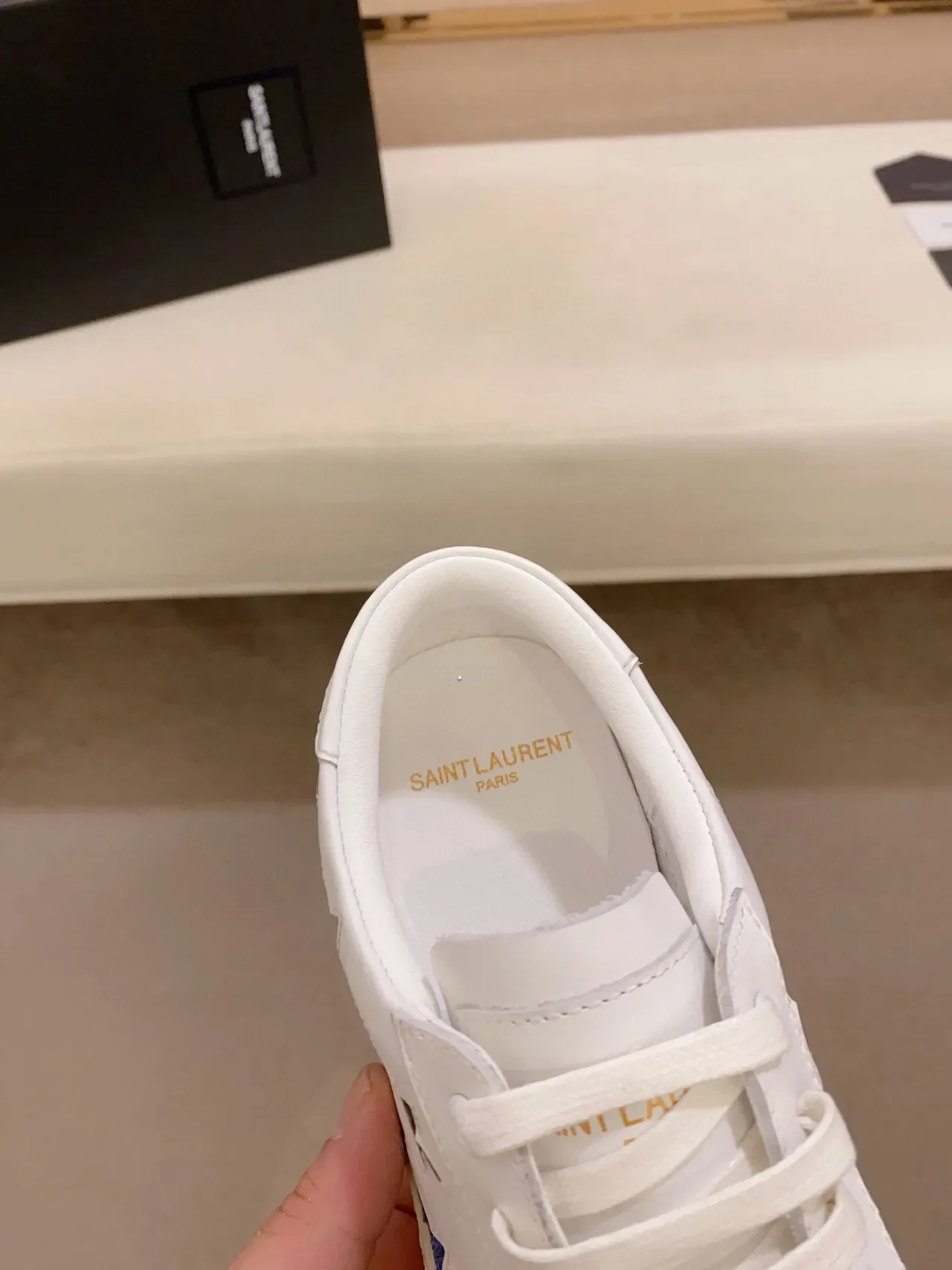 Saint Laurent Sneakers Lifestyle Blanc Bleu Cuir Apliqués Étoiles Glitter 3
