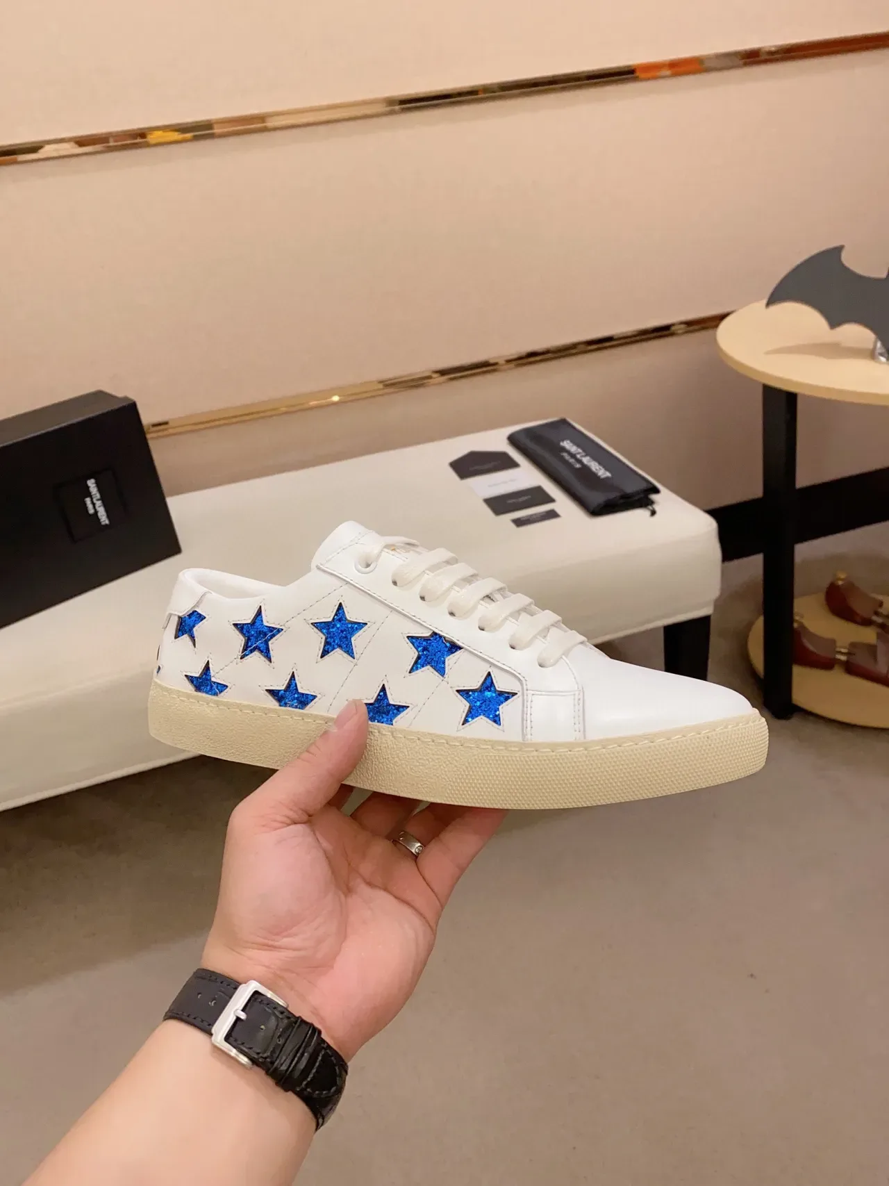 Saint Laurent Sneakers Lifestyle Blanc Bleu Cuir Apliqués Étoiles Glitter 6