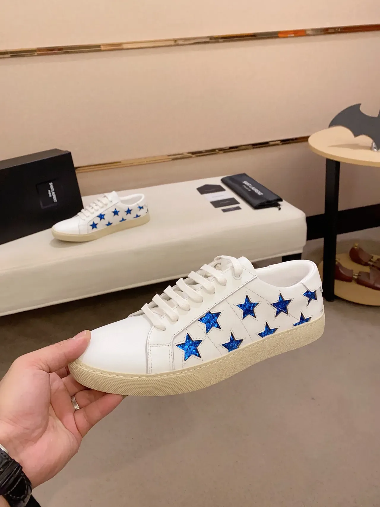 Saint Laurent Sneakers Lifestyle Blanc Bleu Cuir Apliqués Étoiles Glitter 7