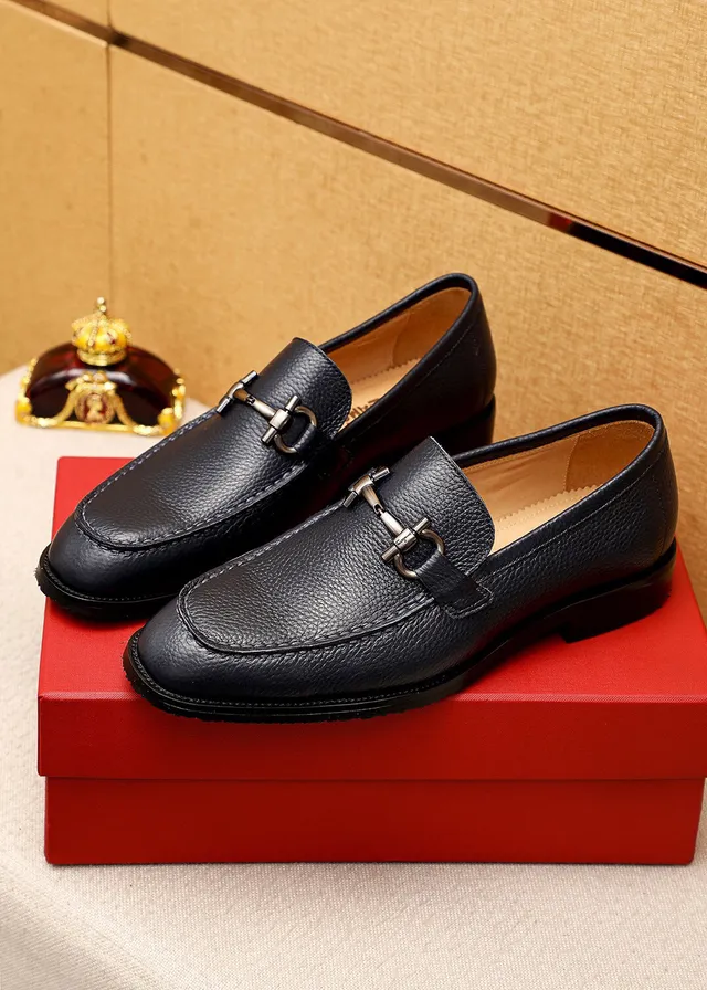 Salvatore Ferragamo Gancini Mocassin Marine Cuir grainé Slip-On Mocassin 2