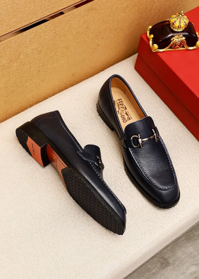 Salvatore Ferragamo Gancini Mocassin Marine Cuir grainé Slip-On Mocassin 3