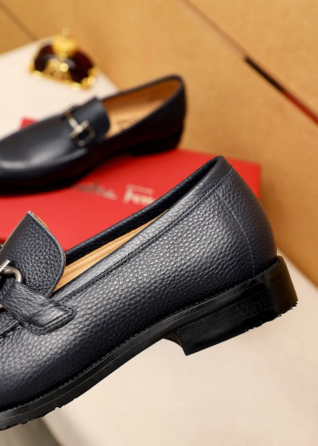 Salvatore Ferragamo Gancini Mocassin Marine Cuir grainé Slip-On Mocassin 6