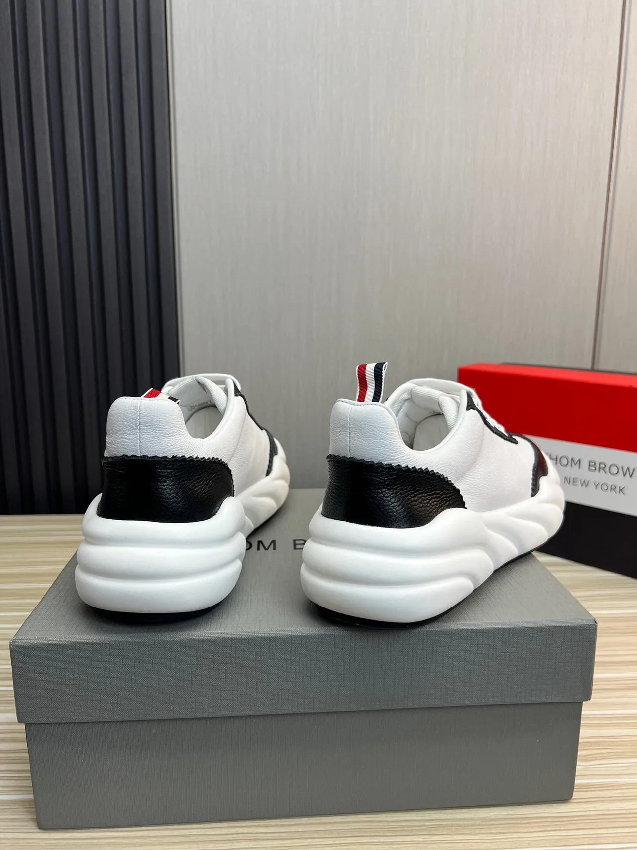 Thom Browne Runner Two-Tone Leather Chunky Sneaker 3