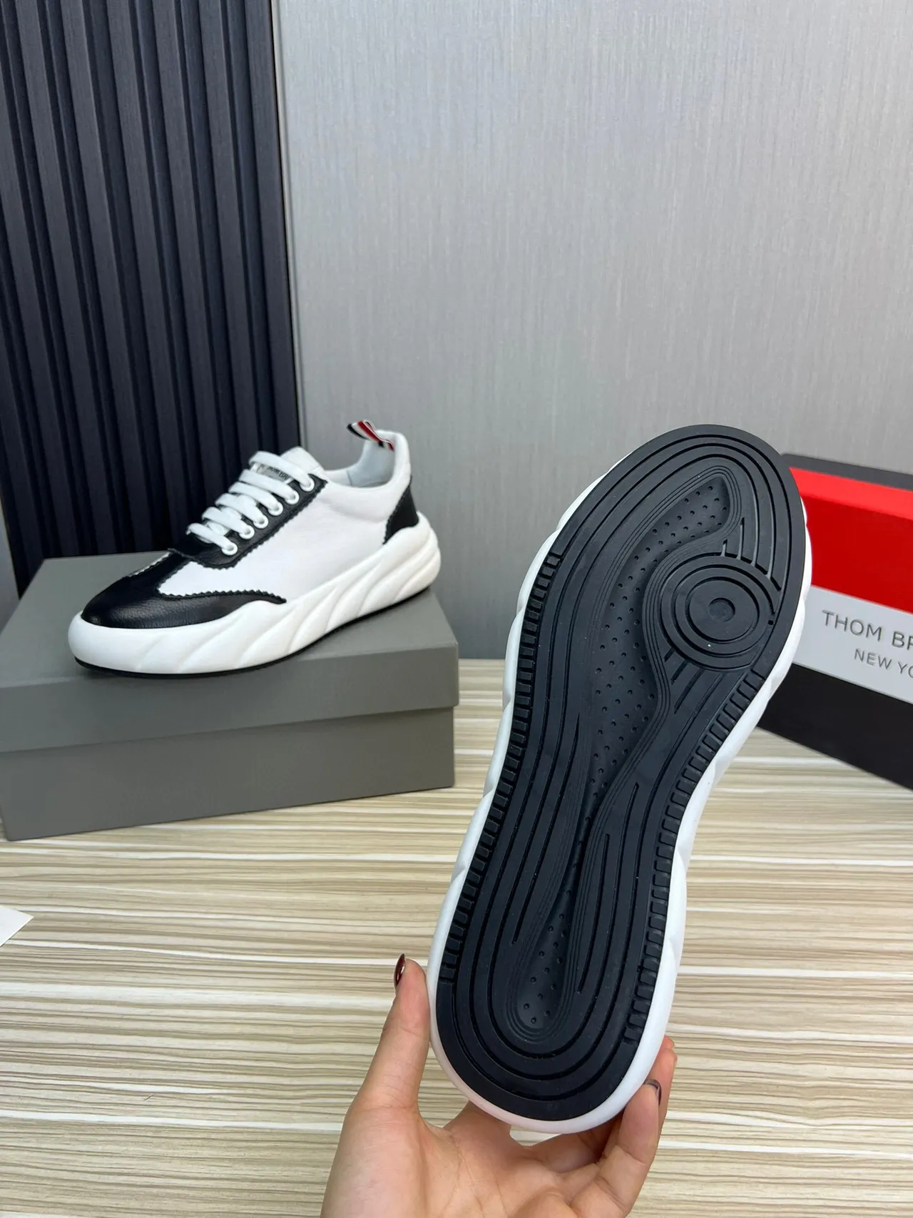 Thom Browne Runner Two-Tone Leather Chunky Sneaker 7