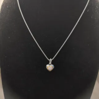 Tiffany & Co. Retour à Silver Gold Pendentif cœur nervuré Pavé Cristal incrusté Collier