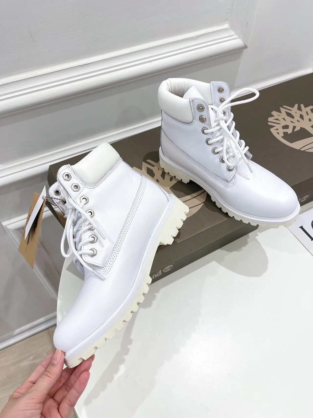 Timberland Premium 6-Inch White Leather Work Boots 7