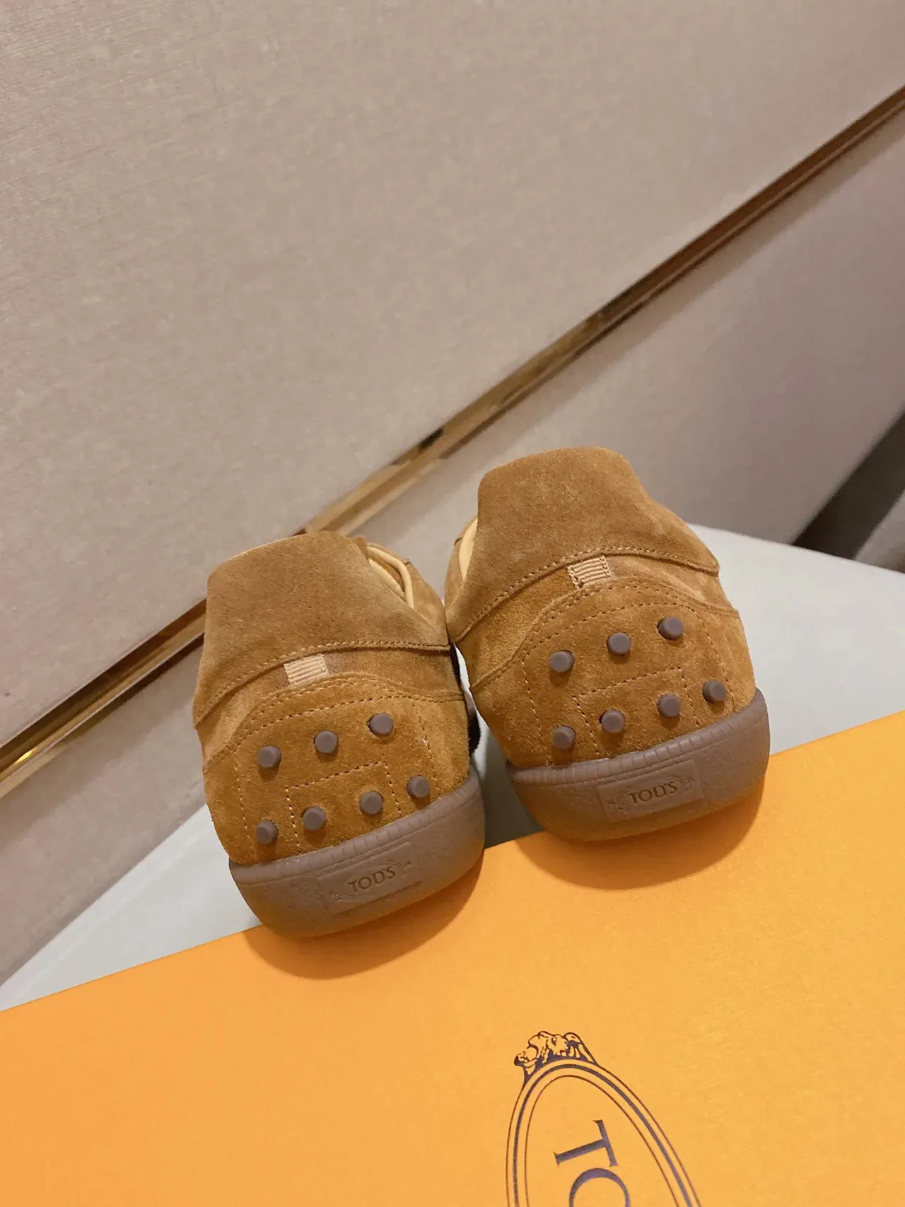Tod's Gommino Brown Beige Suede Upper Low-Top Lifestyle Sneakers 3