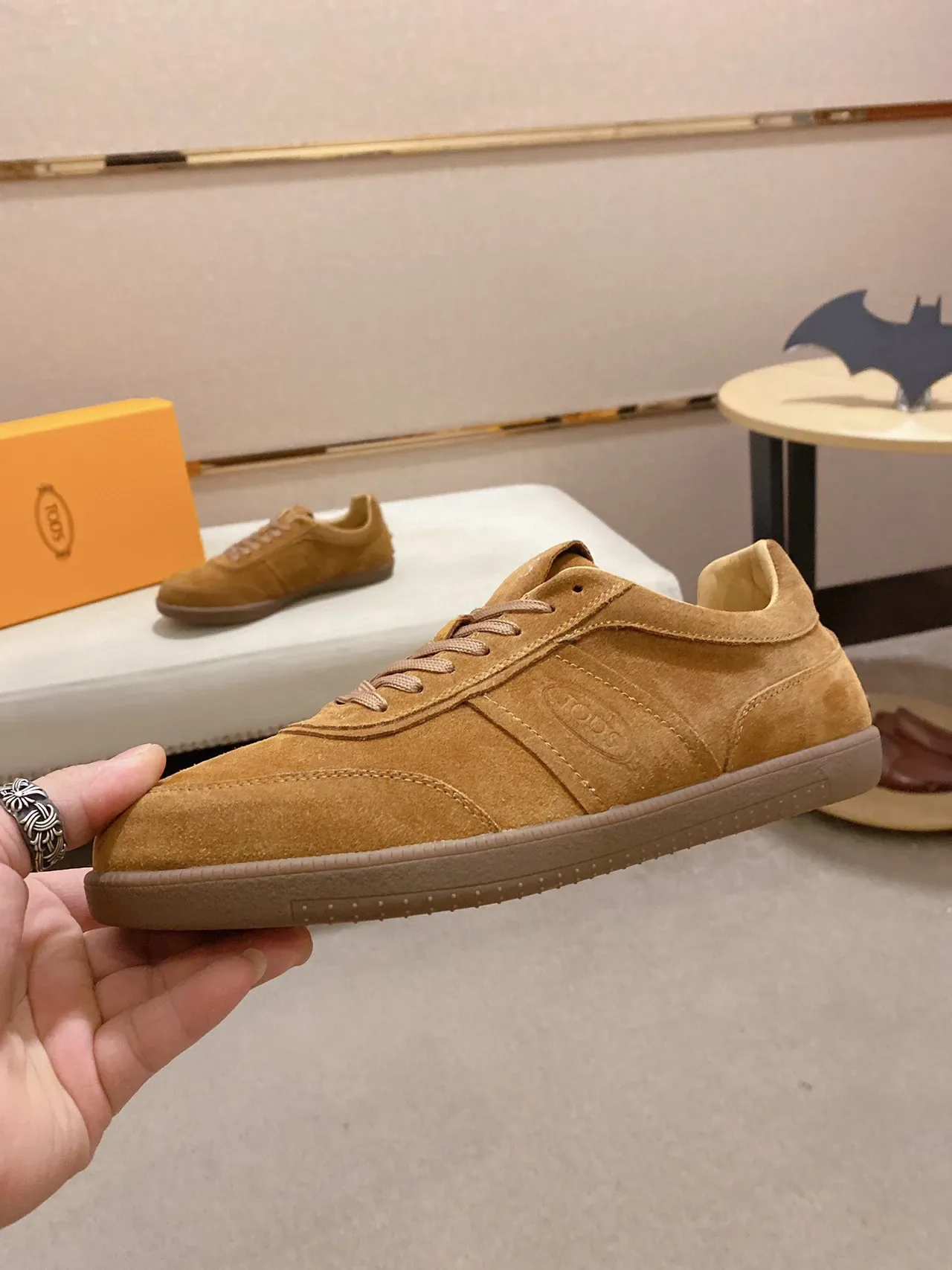 Tod's Gommino Brown Beige Suede Upper Low-Top Lifestyle Sneakers 8