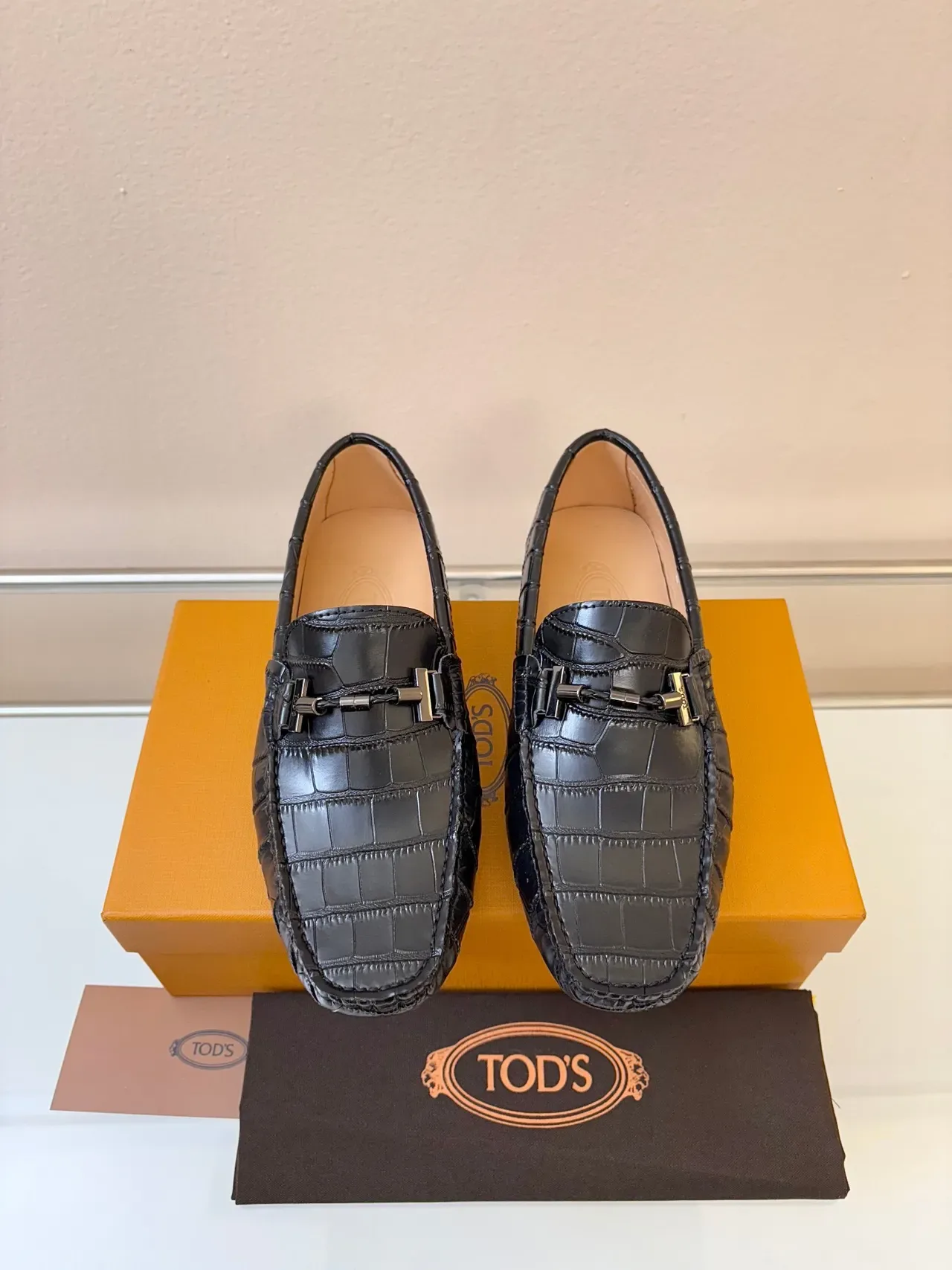 Tod's Gommino Loafer Black Croc-Embossed Leather Horsebit Buckle Loafer 6