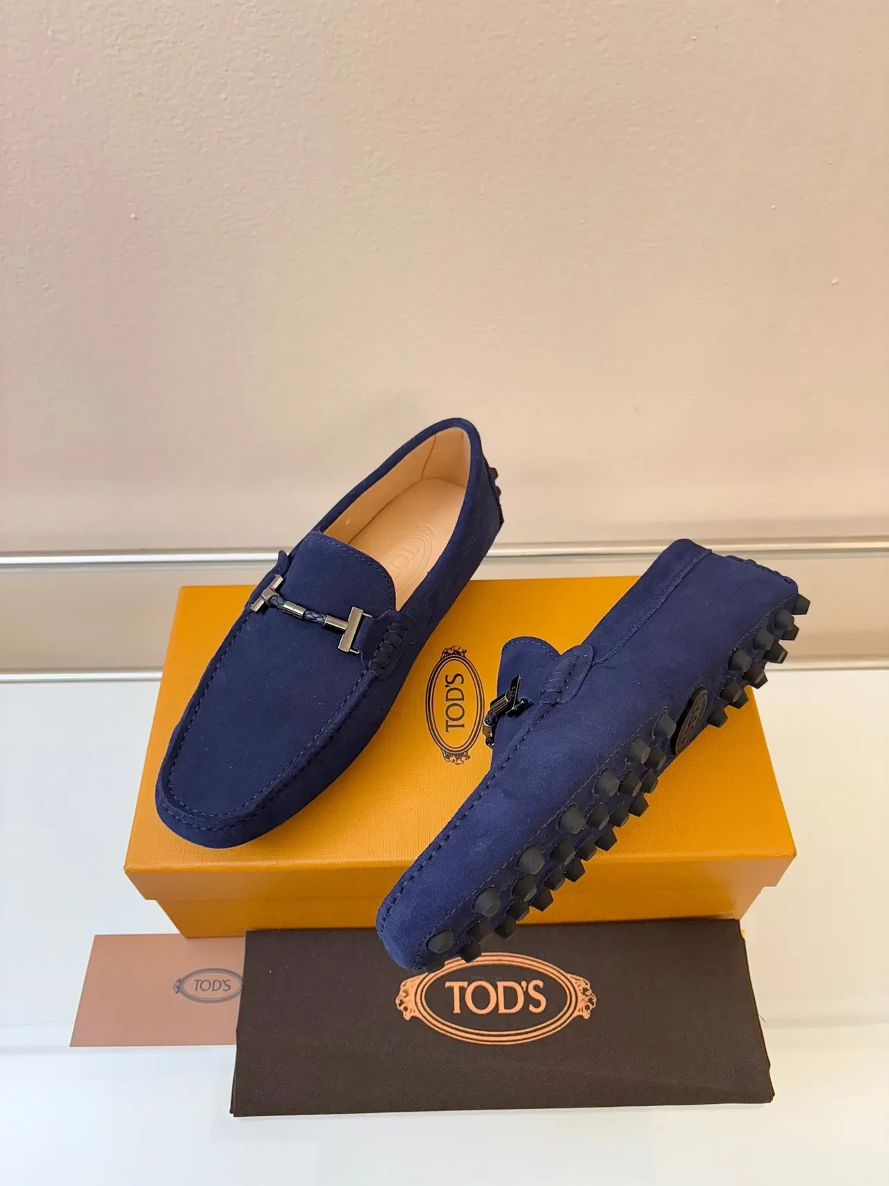 Mocassim Tod's Gommino Navy Beige Camurça com Fivela de Cavalo 2