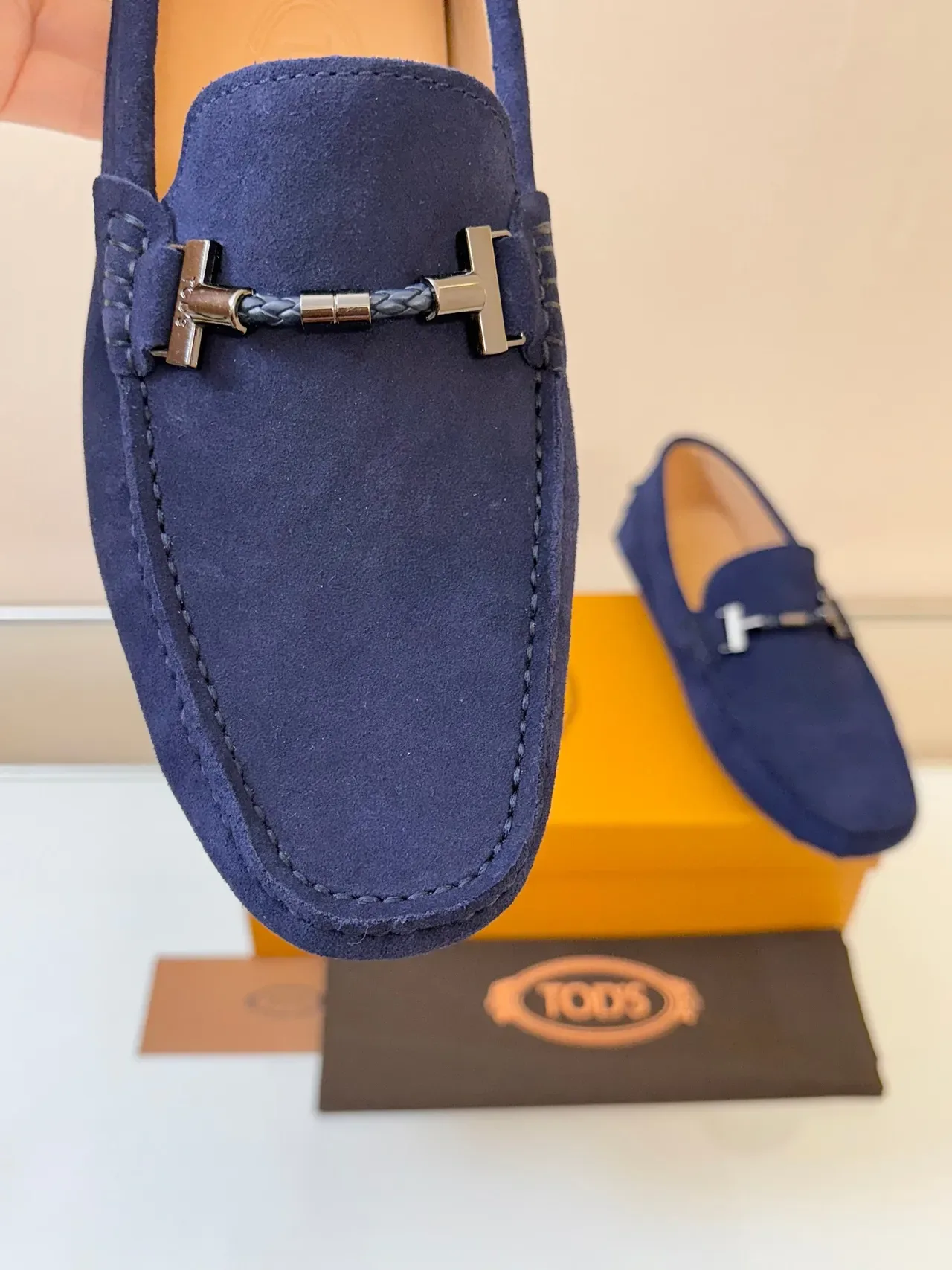 Mocassim Tod's Gommino Navy Beige Camurça com Fivela de Cavalo 3