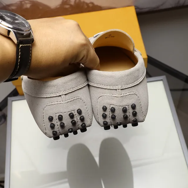 Tod's Gommino Loafer Bege Camurça H-Bar Buckle Mocassins 3