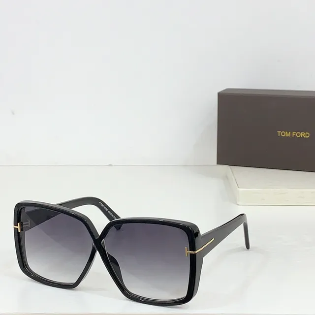 Tom Ford Oversized Square Tortoiseshell Gradient Sunglasses 6