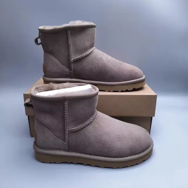 UGG Beige Brown Suede Upper Shearling-Lined Cuff Snow Boots 6