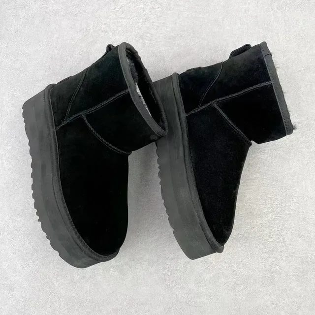 UGG Black Platform Sole Suede Upper Snow Boots 3