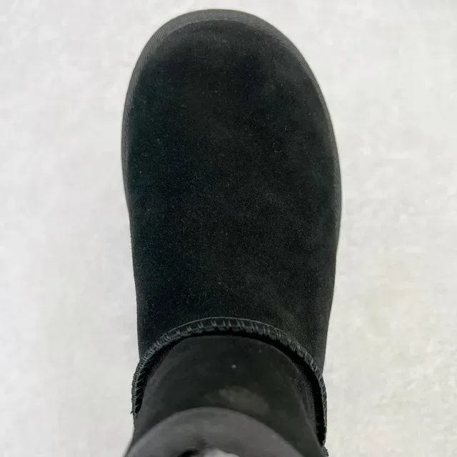 UGG Black Platform Sole Suede Upper Snow Boots 4