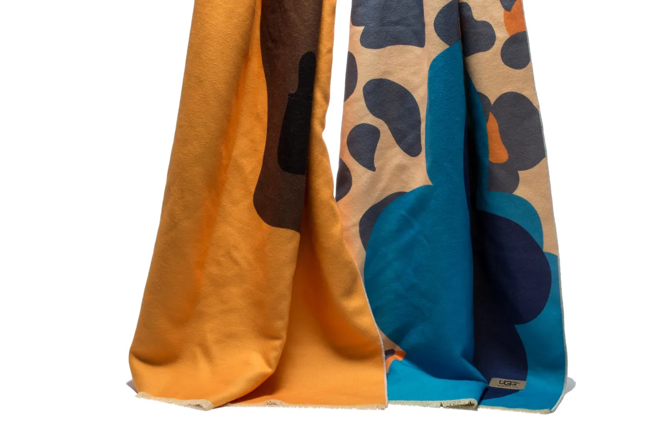 UGG Blue Beige Abstract Graphic Print Bold Color Blocking Scarve 3