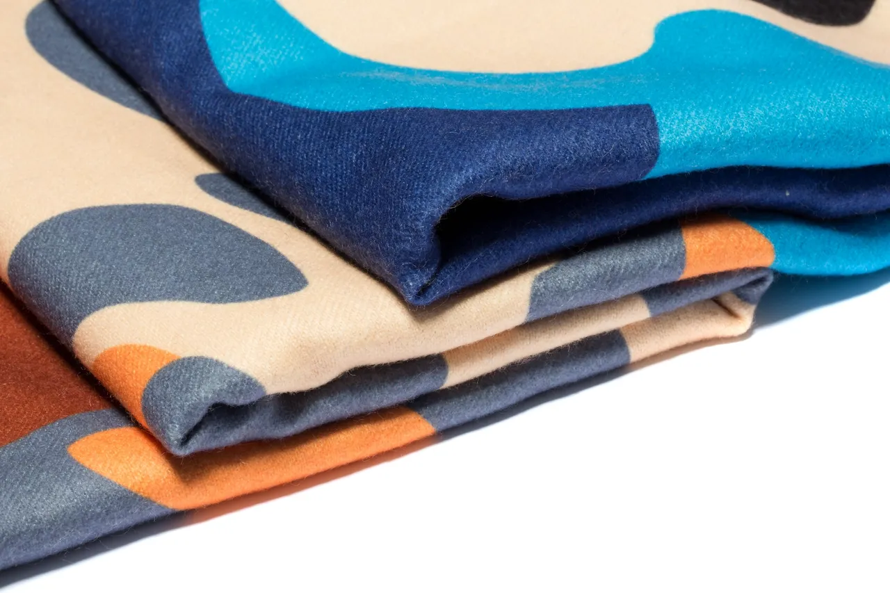 UGG Blue Beige Abstract Graphic Print Bold Color Blocking Scarve 9