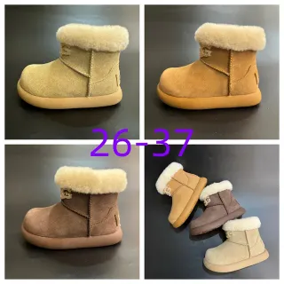 UGG Classic Mini Botas de Nieve Beige de Ante con Puño de Cordero