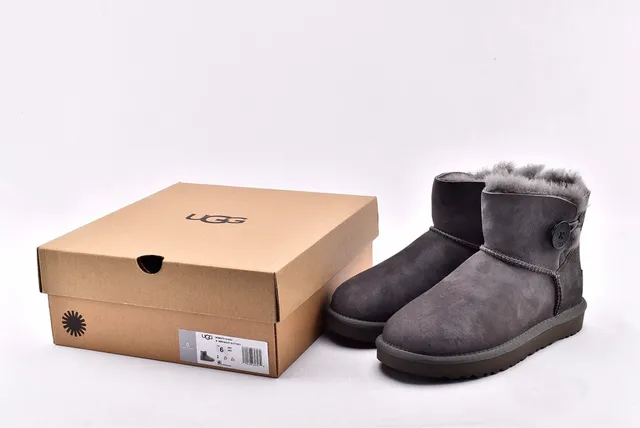 UGG Classic Mini Button Charcoal Gray Snow Boots 13