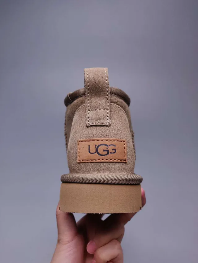 UGG Classic Mini Chestnut Suede Snow Boots 6