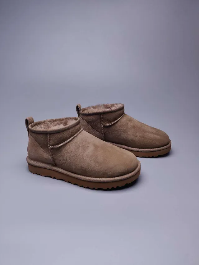 UGG Classic Mini Chestnut Suede Snow Boots 10