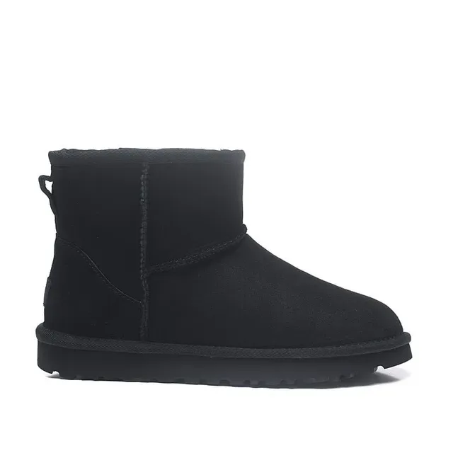 UGG Classic Short 黑色麂皮羊毛内里雪靴 7