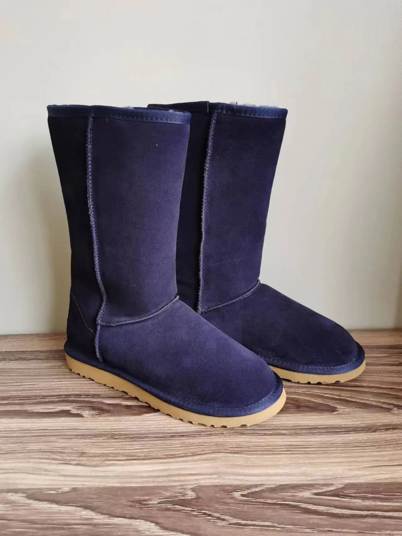 UGG Classic Tall Navy Suede Bottes de Neige 2