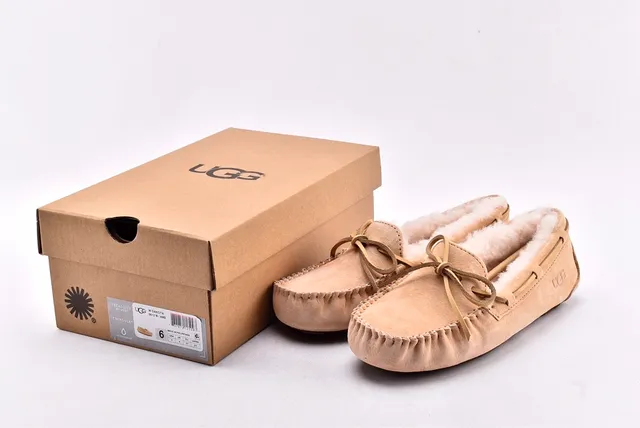 UGG Damota Beige Suede Shearling-Lined Loafers 15