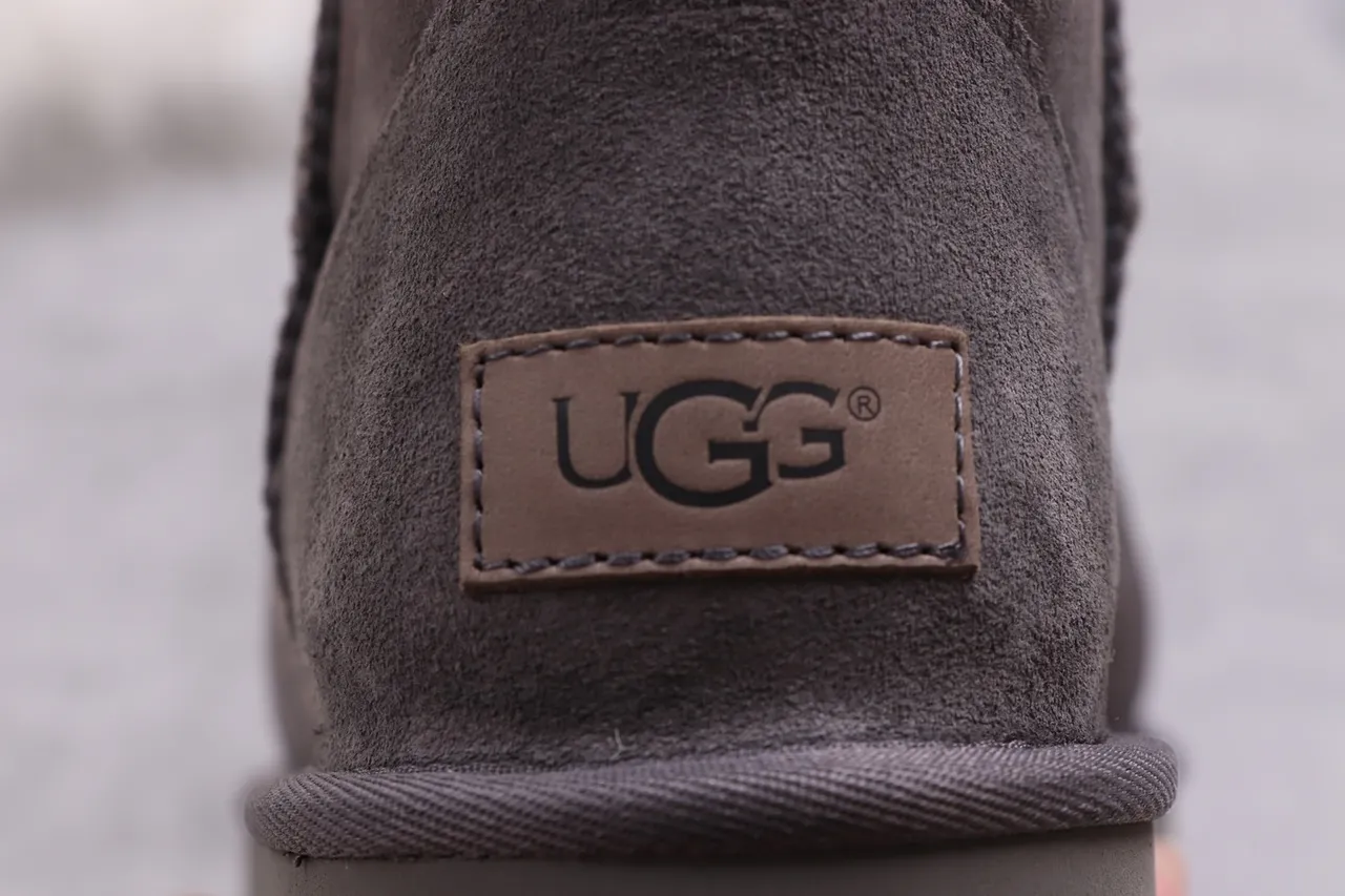 UGG Gray Suede Upper Shearling-Lined Cuff Snow Boots 11