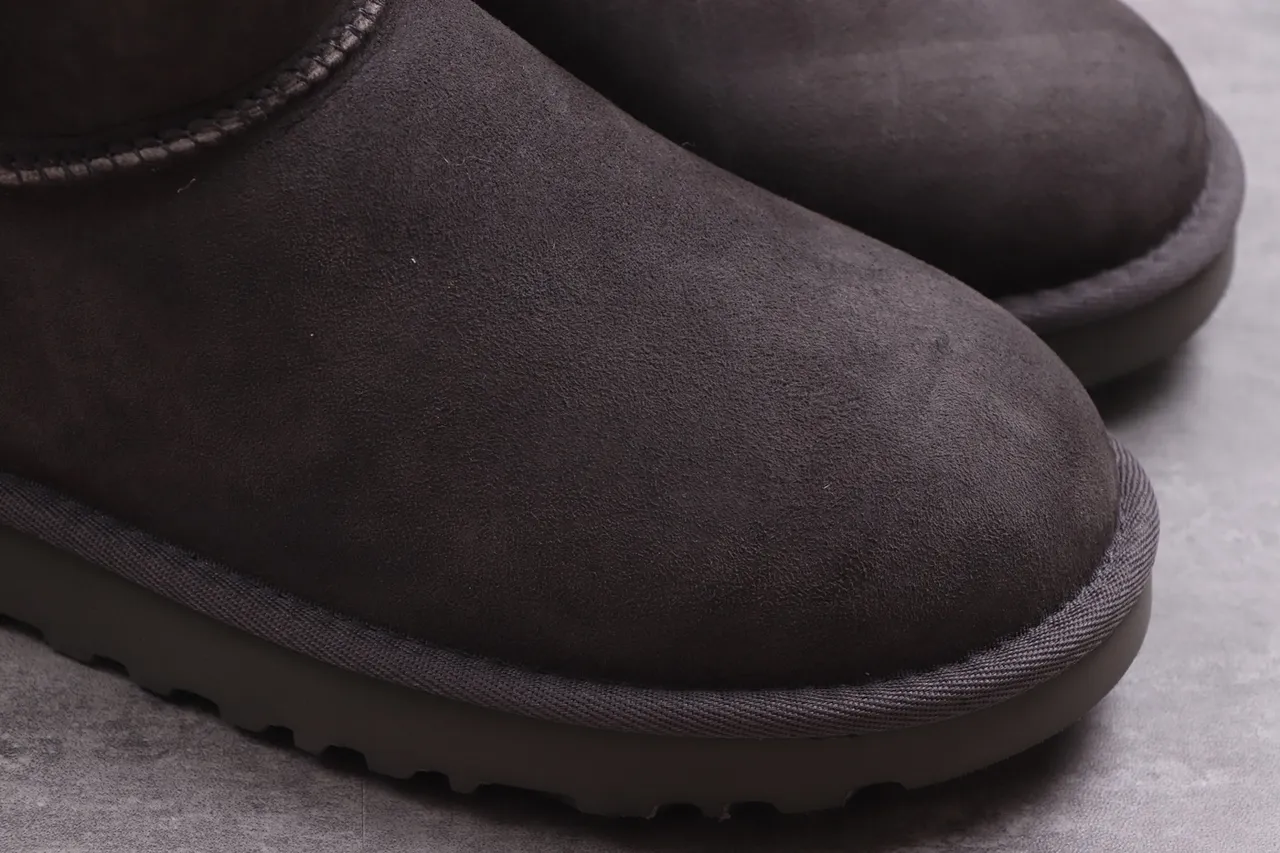 UGG Gray Suede Upper Shearling-Lined Cuff Snow Boots 14