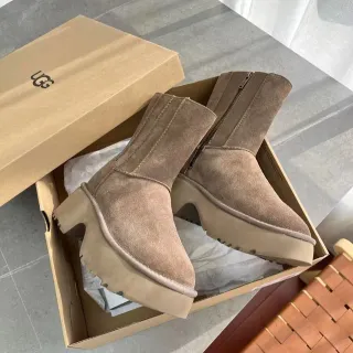 UGG Tasman Beige Brown Suede Upper Chunky Platform Sole Ankle Boots