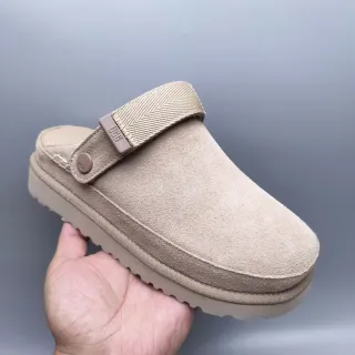 UGG Tasman نعال منصة بيج سويد