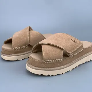 UGG تاسمان بيج سويد نعال منصة
