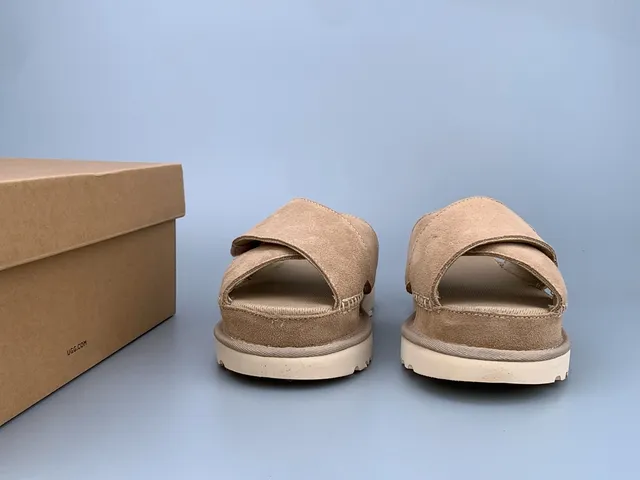 UGG Tasman Beige Suede Platform Slippers 9