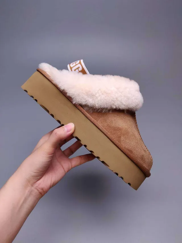 UGG Tasman Brown Shearling-Lined Platform Slippers 10