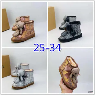 UGG Tasman सोने की गुलाबी चमकदार ऊपरी शियरलिंग लाइन स्नो बूट्स