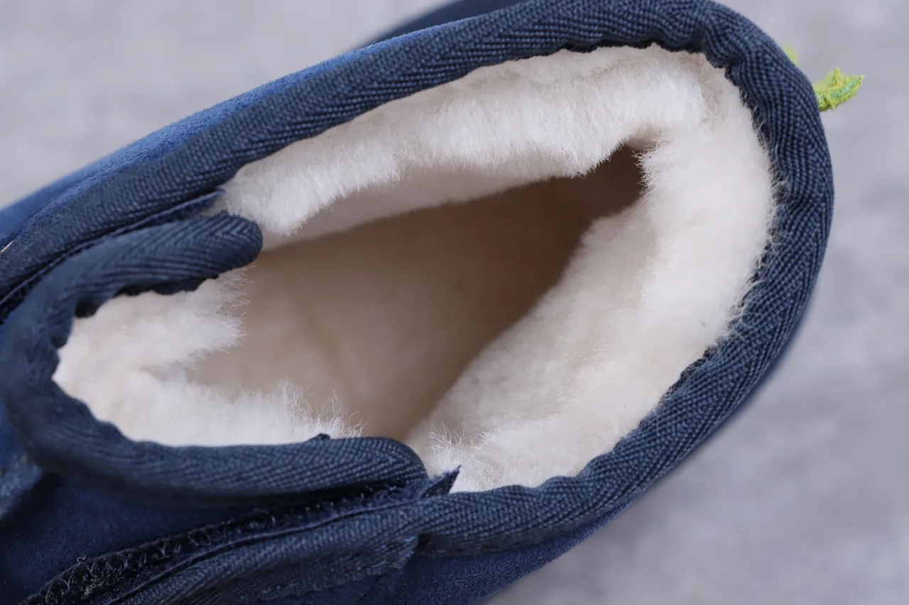 UGG Tasman 海军绿麂皮面料羊毛皮内里雪靴 2