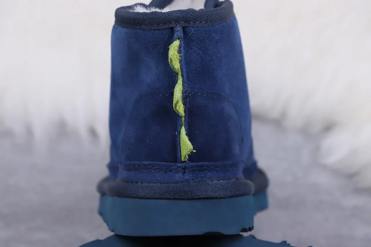 UGG Tasman 海军绿麂皮面料羊毛皮内里雪靴 5