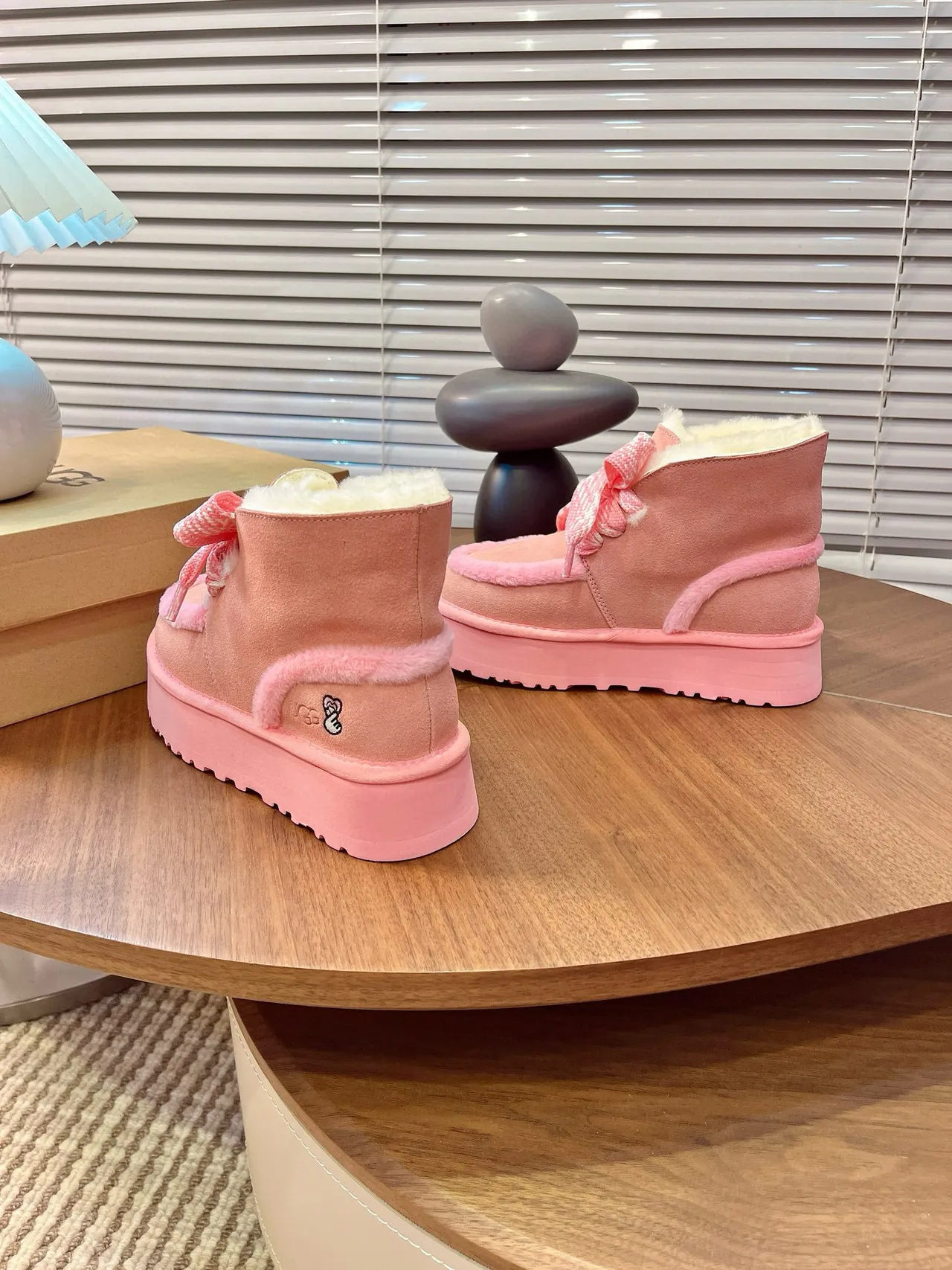 UGG Tasman Pink Beige Platform Sole Shearling-Lined Snow Boots 5