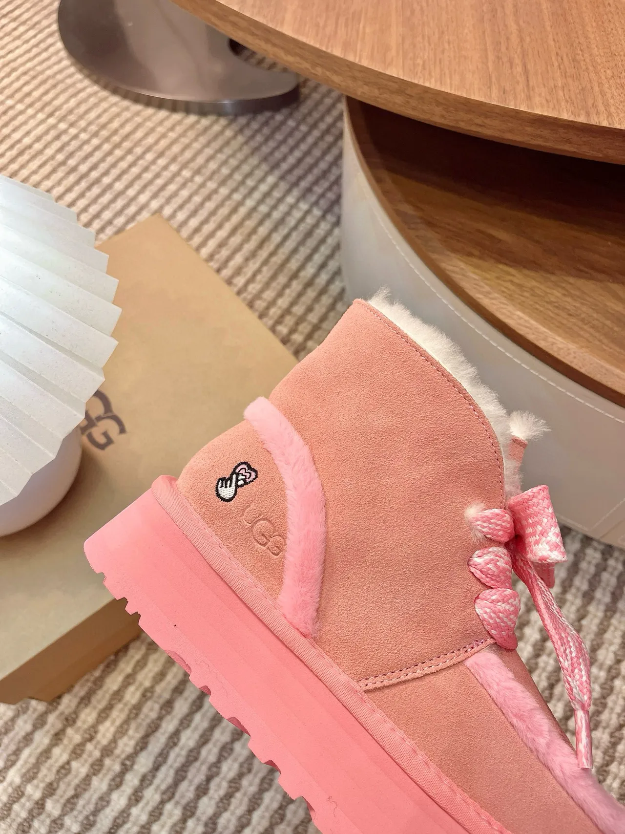 UGG Tasman Pink Beige Platform Sole Shearling-Lined Snow Boots 7