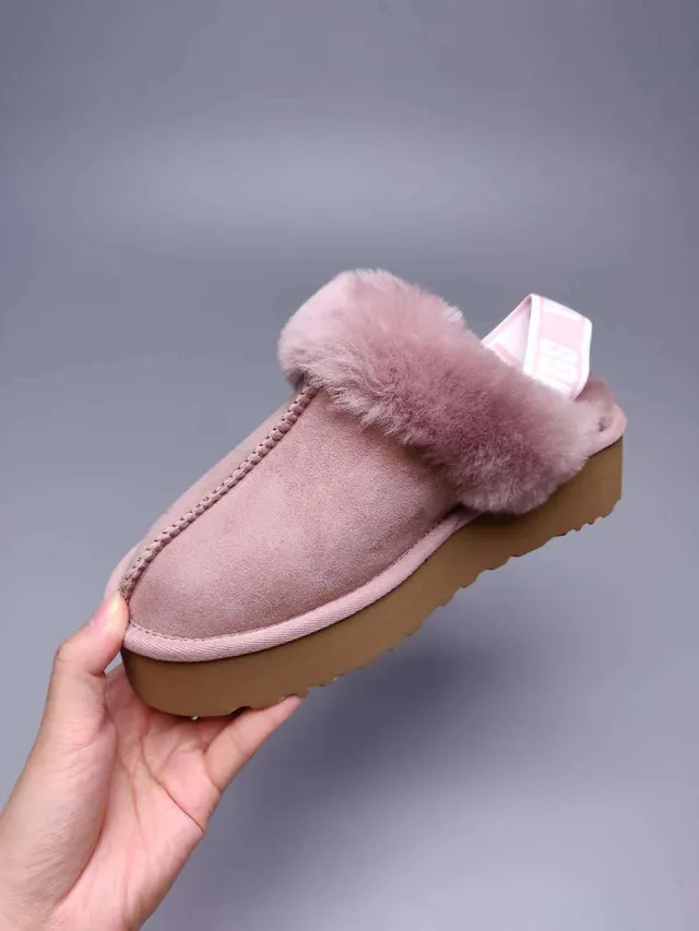 UGG Tasman أحذية كاجوال منصة وردي وبني مزين بشيرلينج 10