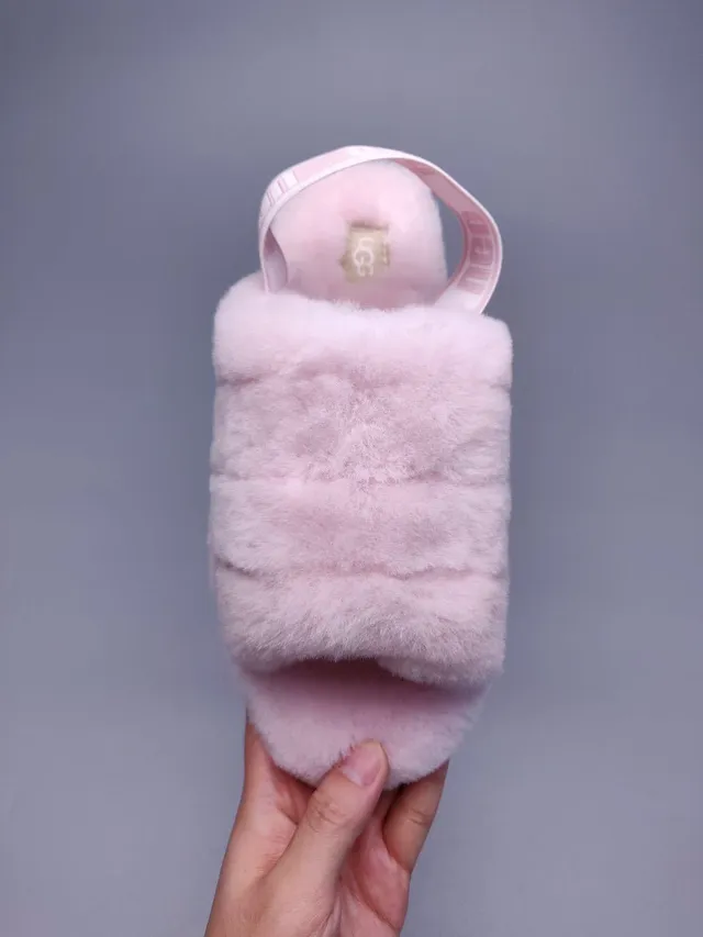 UGG Tasman गुलाबी फ्लफी शियरलिंग स्लाइड चप्पल 4