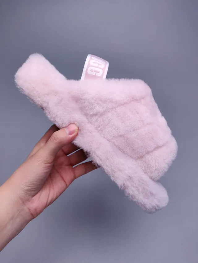 UGG Tasman गुलाबी फ्लफी शियरलिंग स्लाइड चप्पल 8