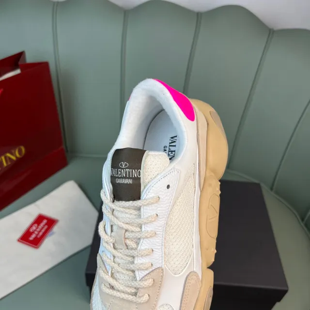 Valentino Chaussures chunky beige rose semelle mixte maille et daim 2