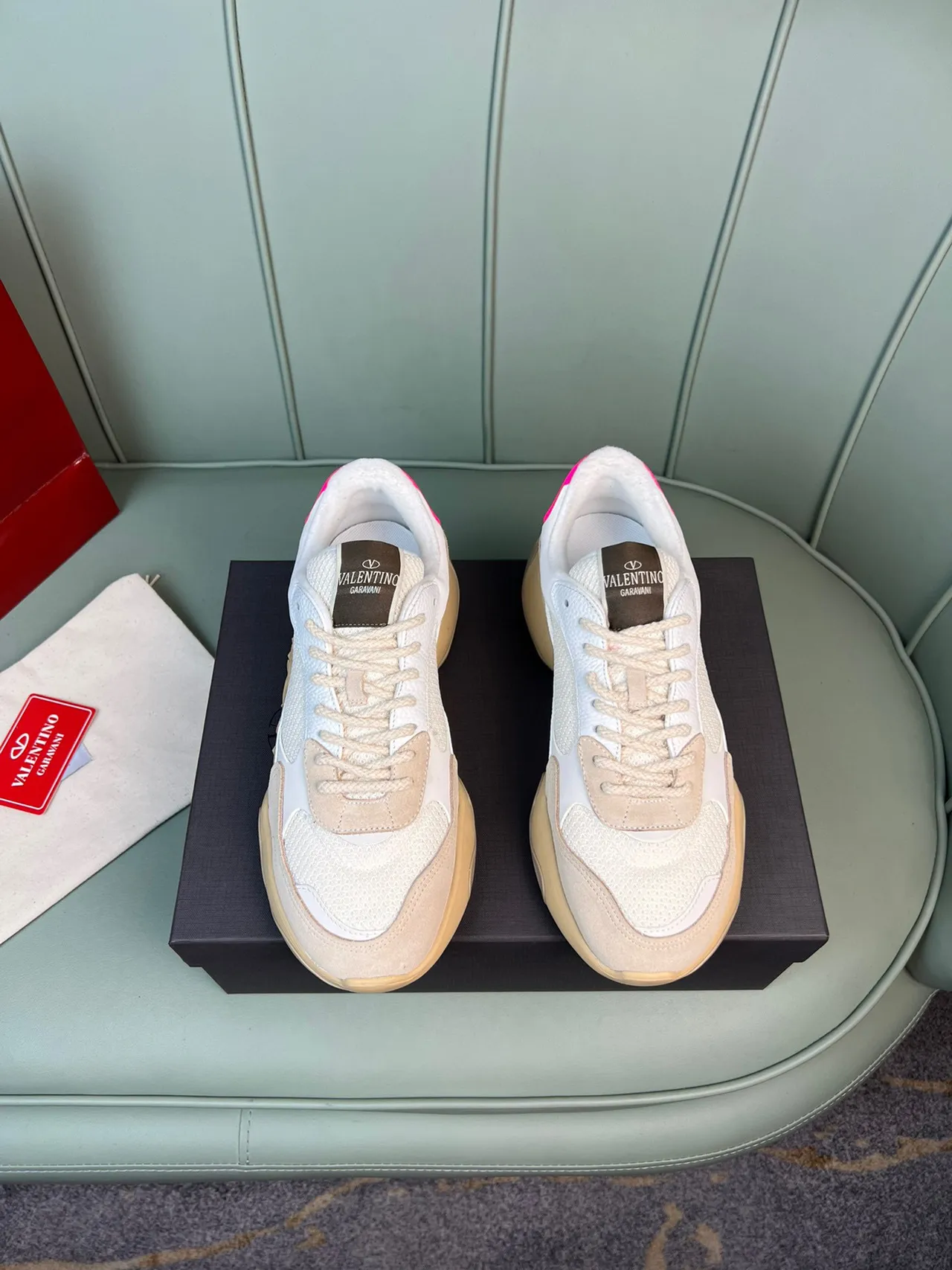 Valentino Chaussures chunky beige rose semelle mixte maille et daim 9