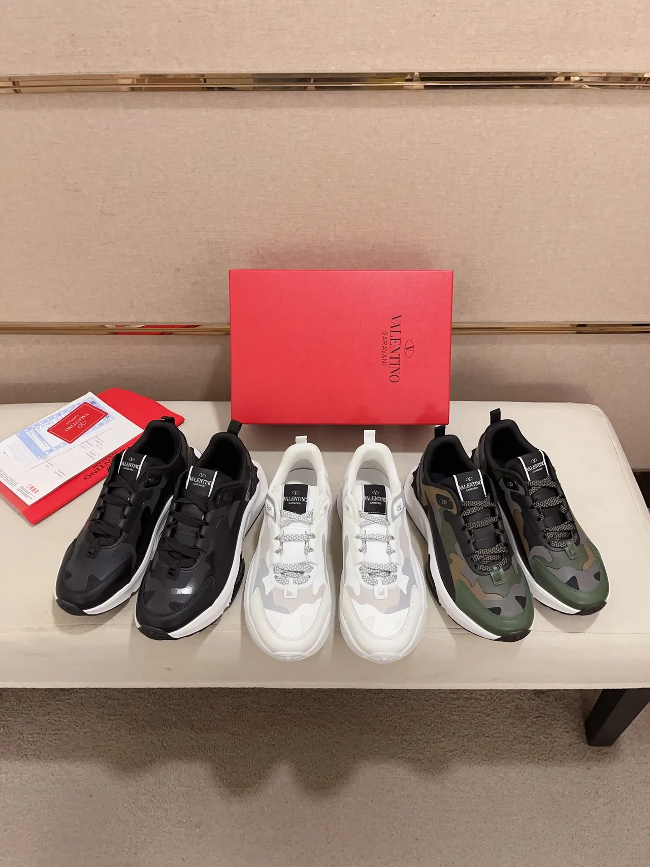 Valentino Noir Blanc Semelle Épaisse Tige Camouflée Chaussures Lifestyle 2